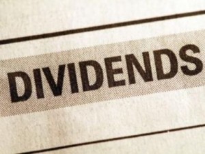 Dividend-Paying-Stocks-Yield-Benefits-in-a-Long-Term-Investment